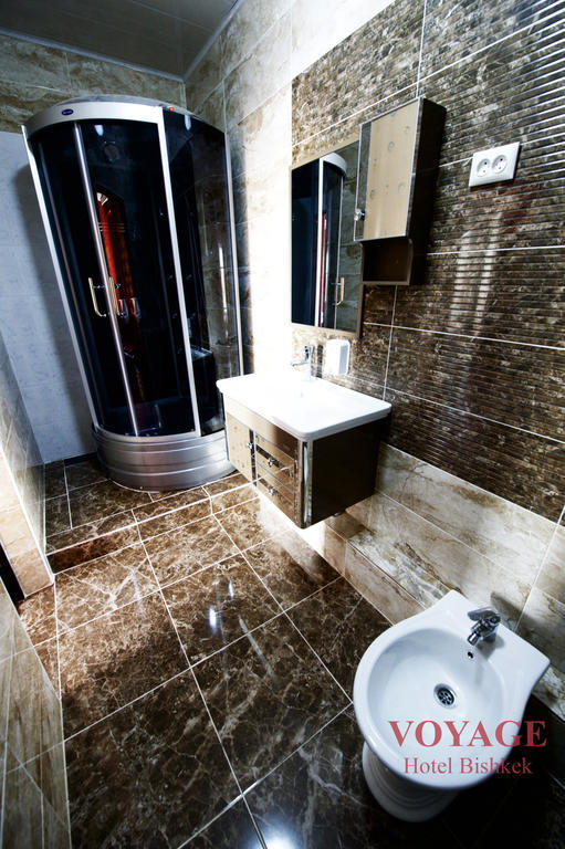 Voyage Hotel บิชเคก ภายนอก รูปภาพ